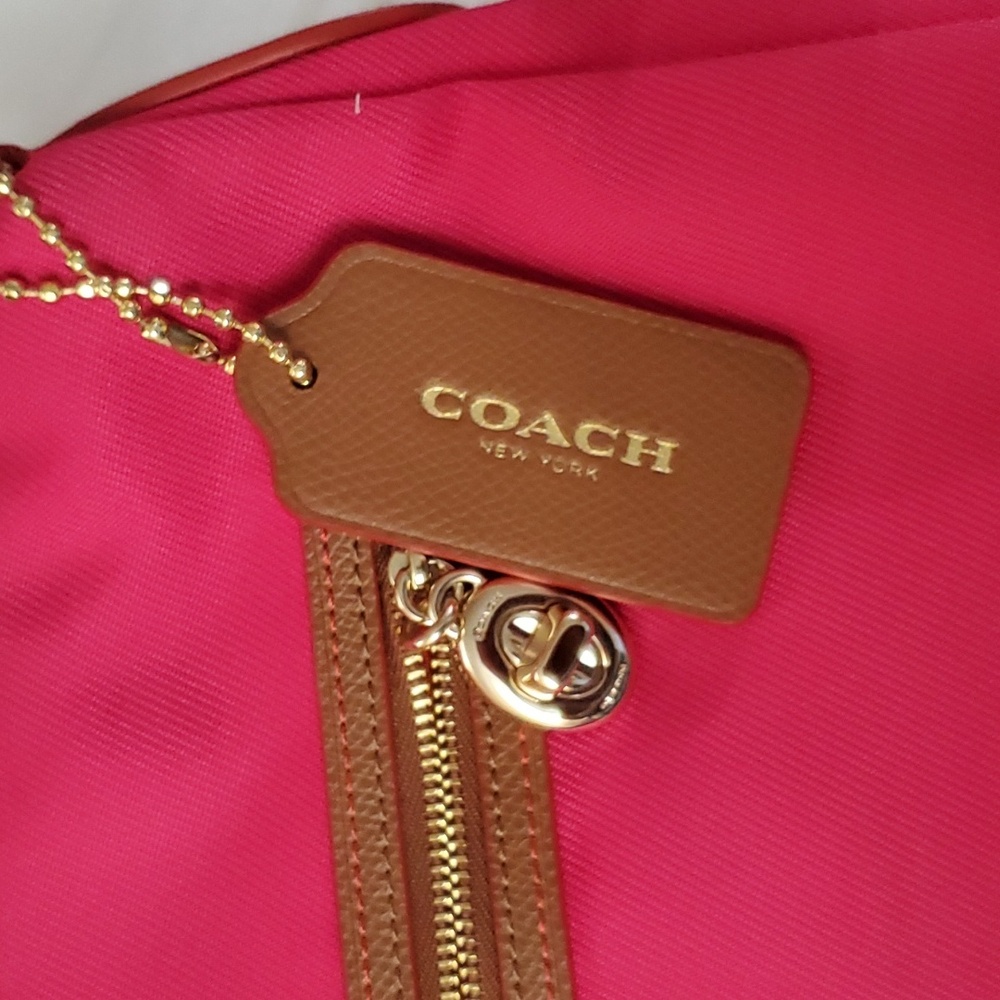 Purse - Picture 2 of 3